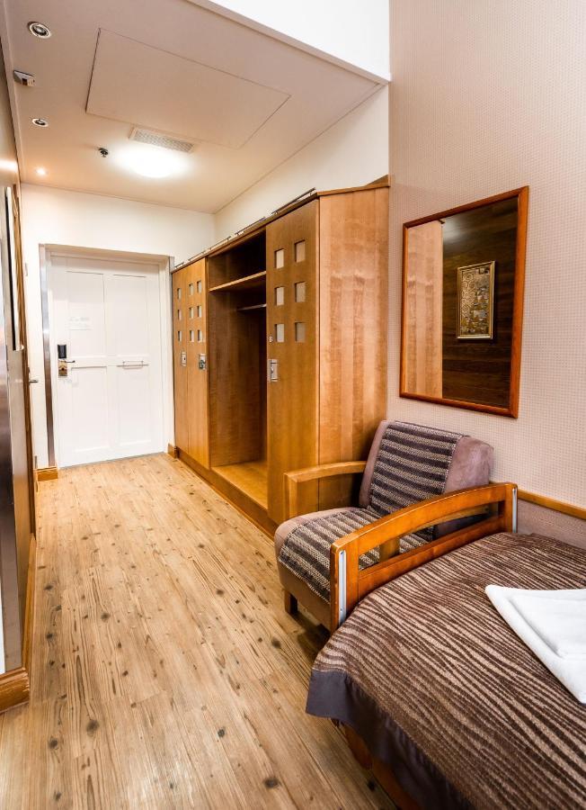 Hotel Kruunupuisto Punkaharju Exteriör bild