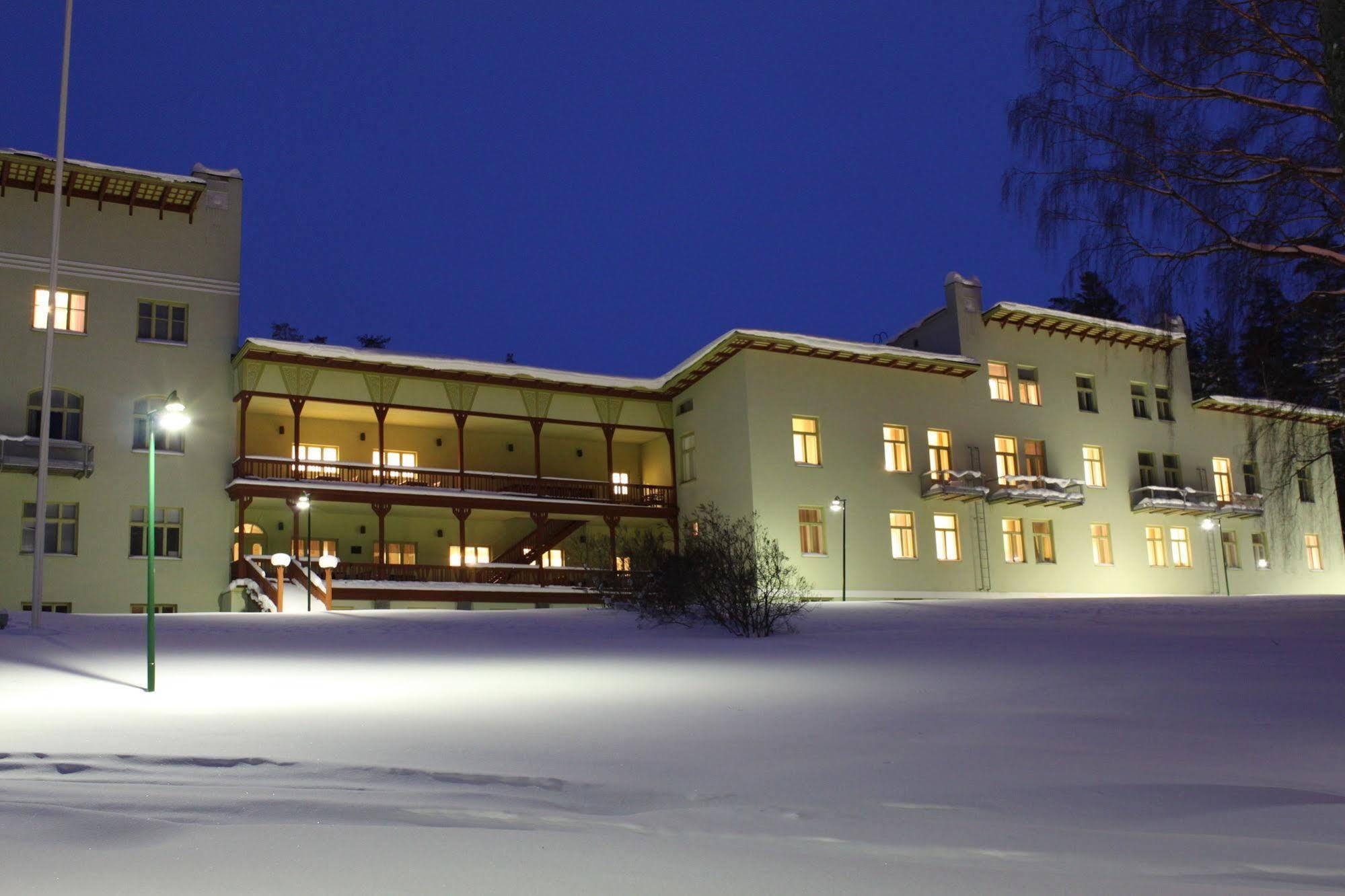 Hotel Kruunupuisto Punkaharju Exteriör bild