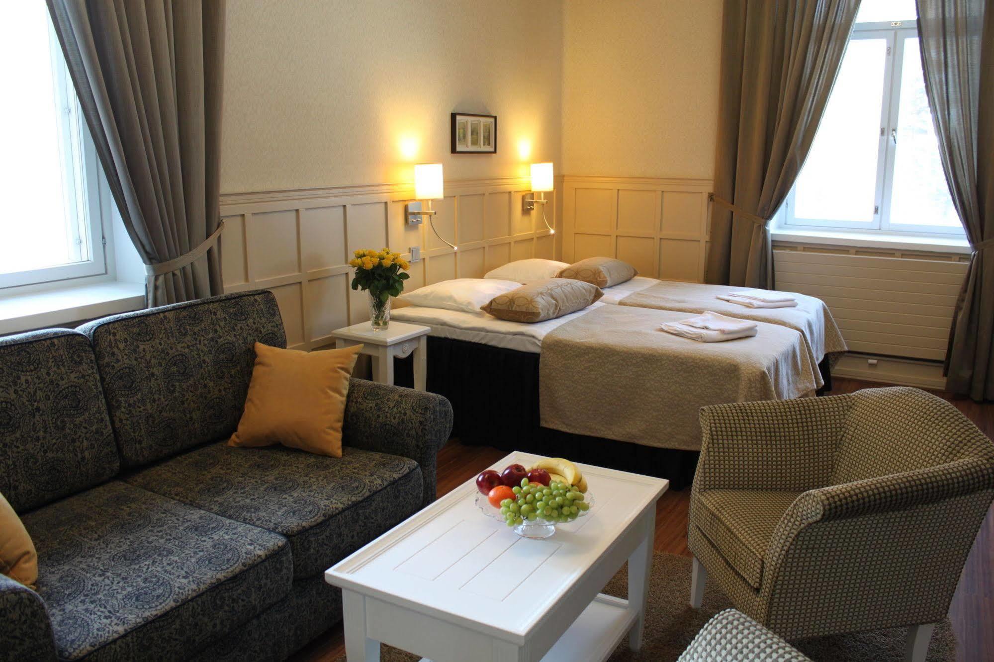 Hotel Kruunupuisto Punkaharju Exteriör bild