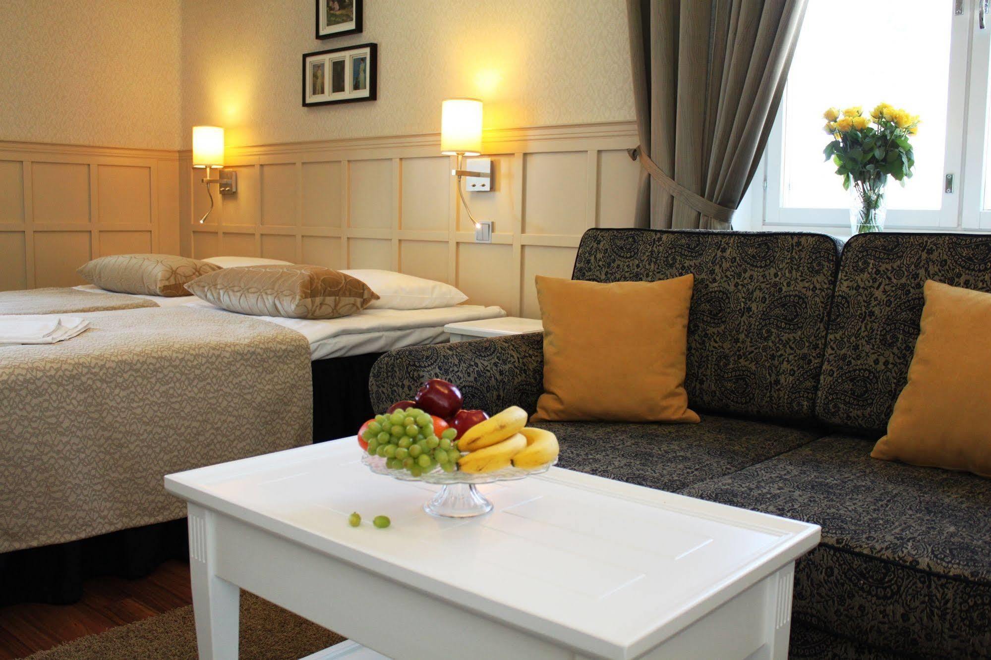 Hotel Kruunupuisto Punkaharju Exteriör bild